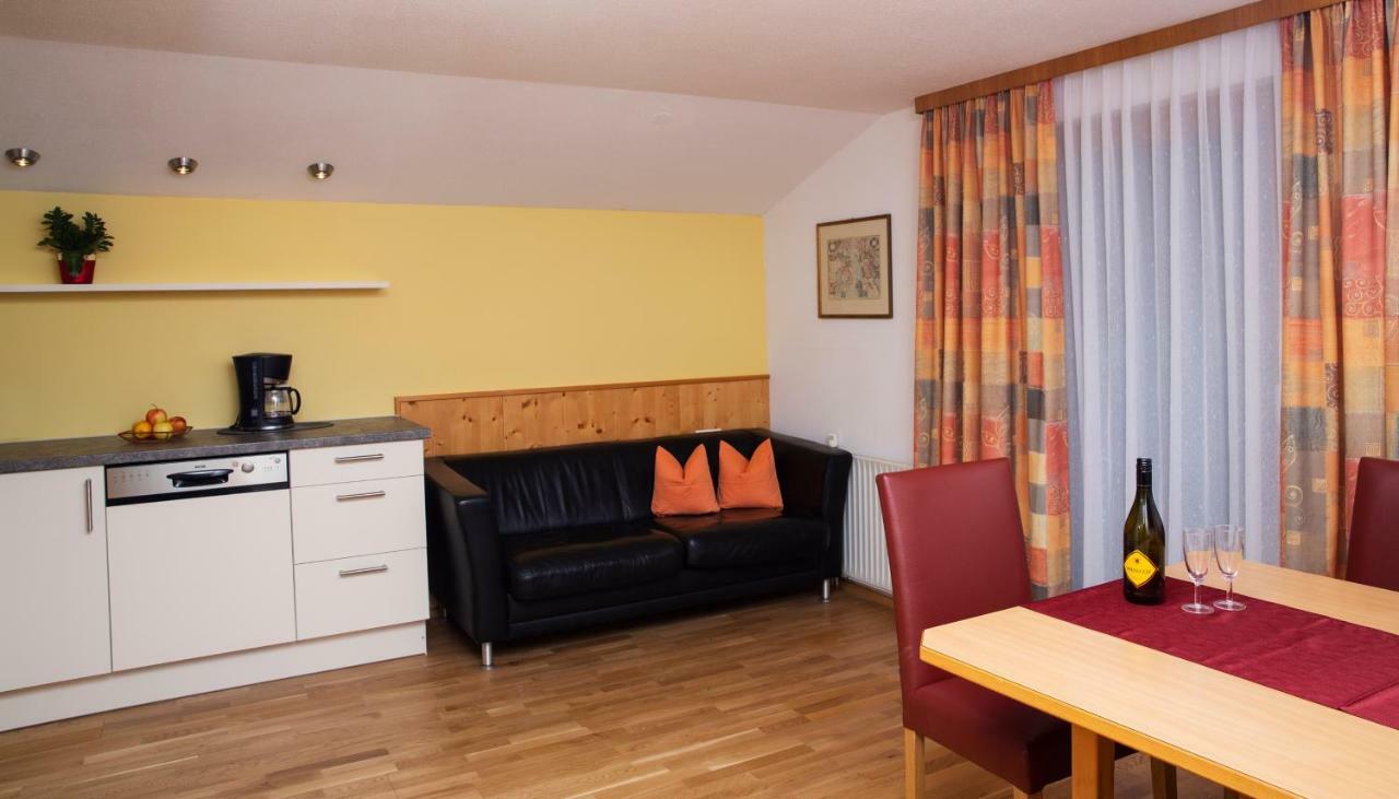 Haus Christian Apartment Klosterle am Arlberg ภายนอก รูปภาพ